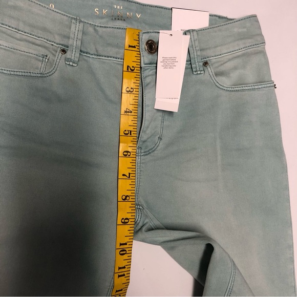 WHBM The mid rise skinny ankle jeans size 0R - Picture 4 of 15